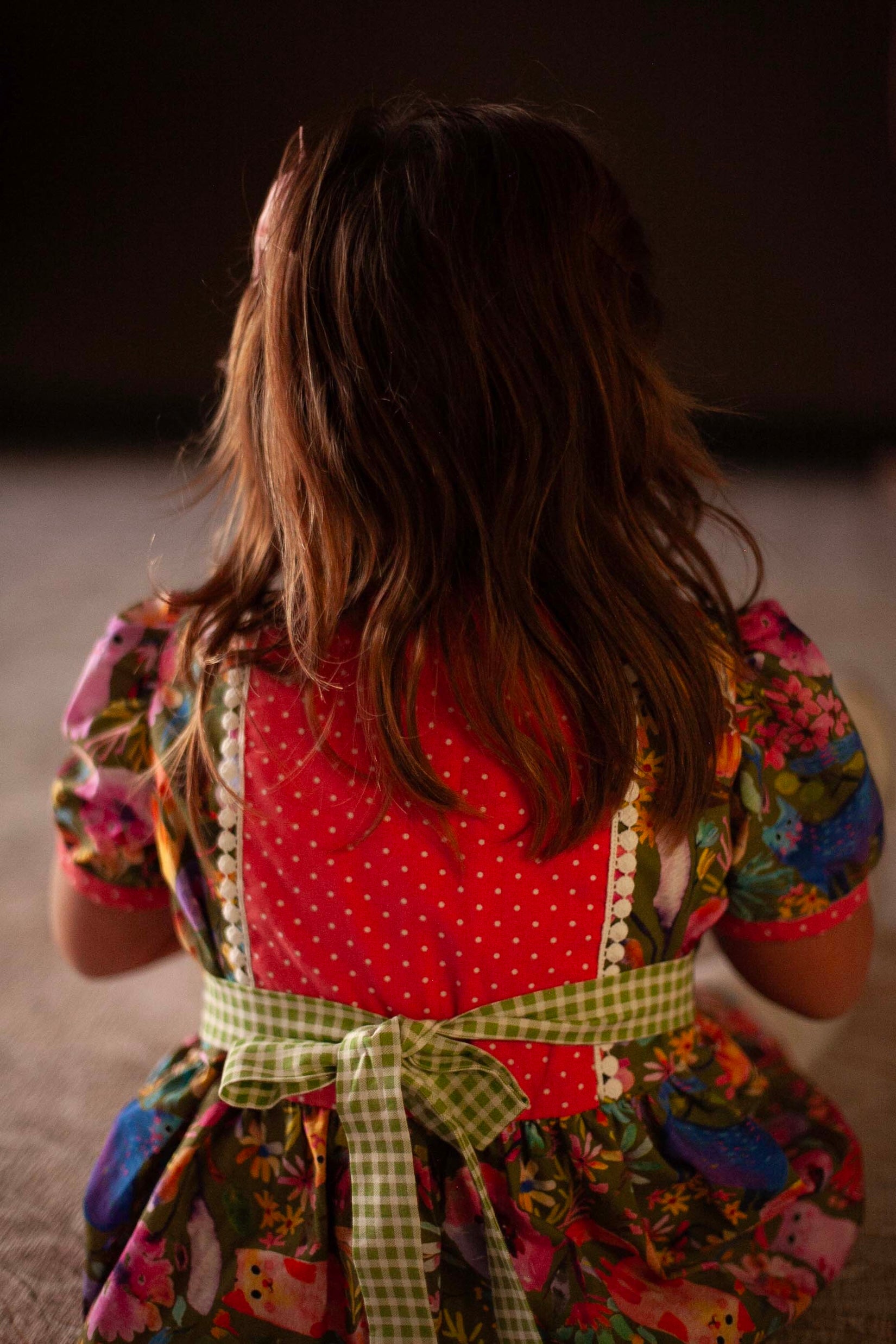 vintage girls dress with puff sleeves