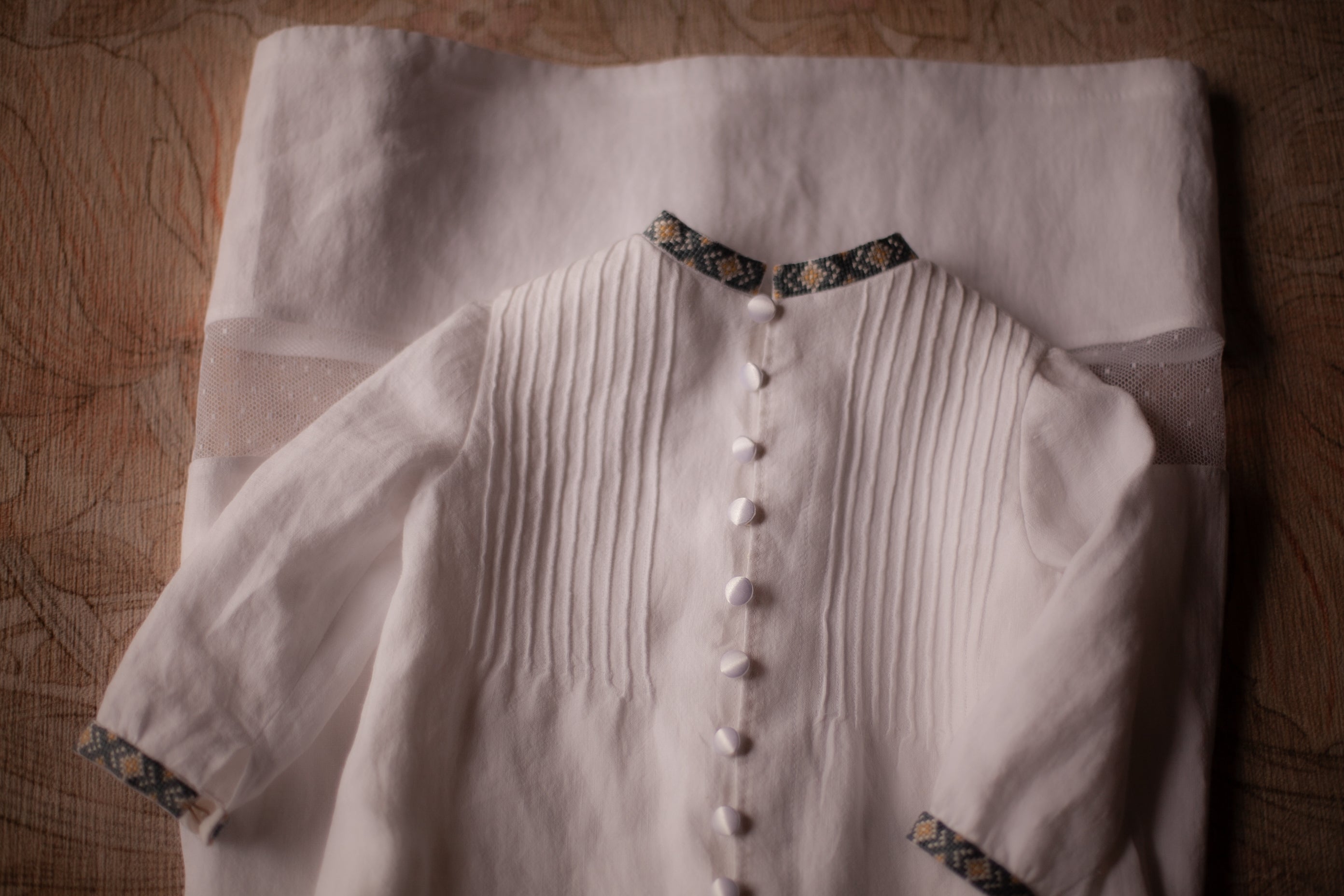 boys pin tuck linen gown
