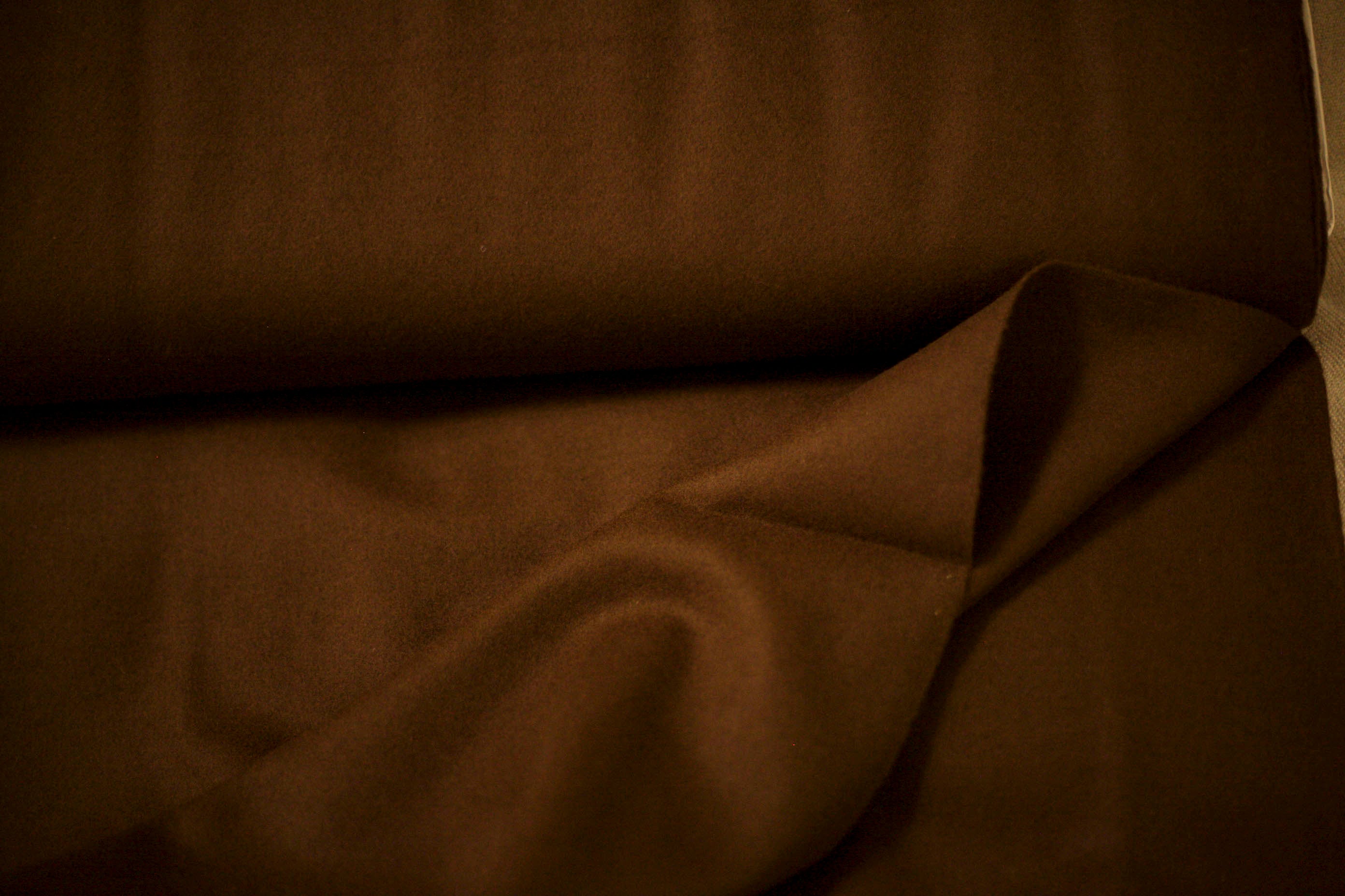 brown mahogany wool