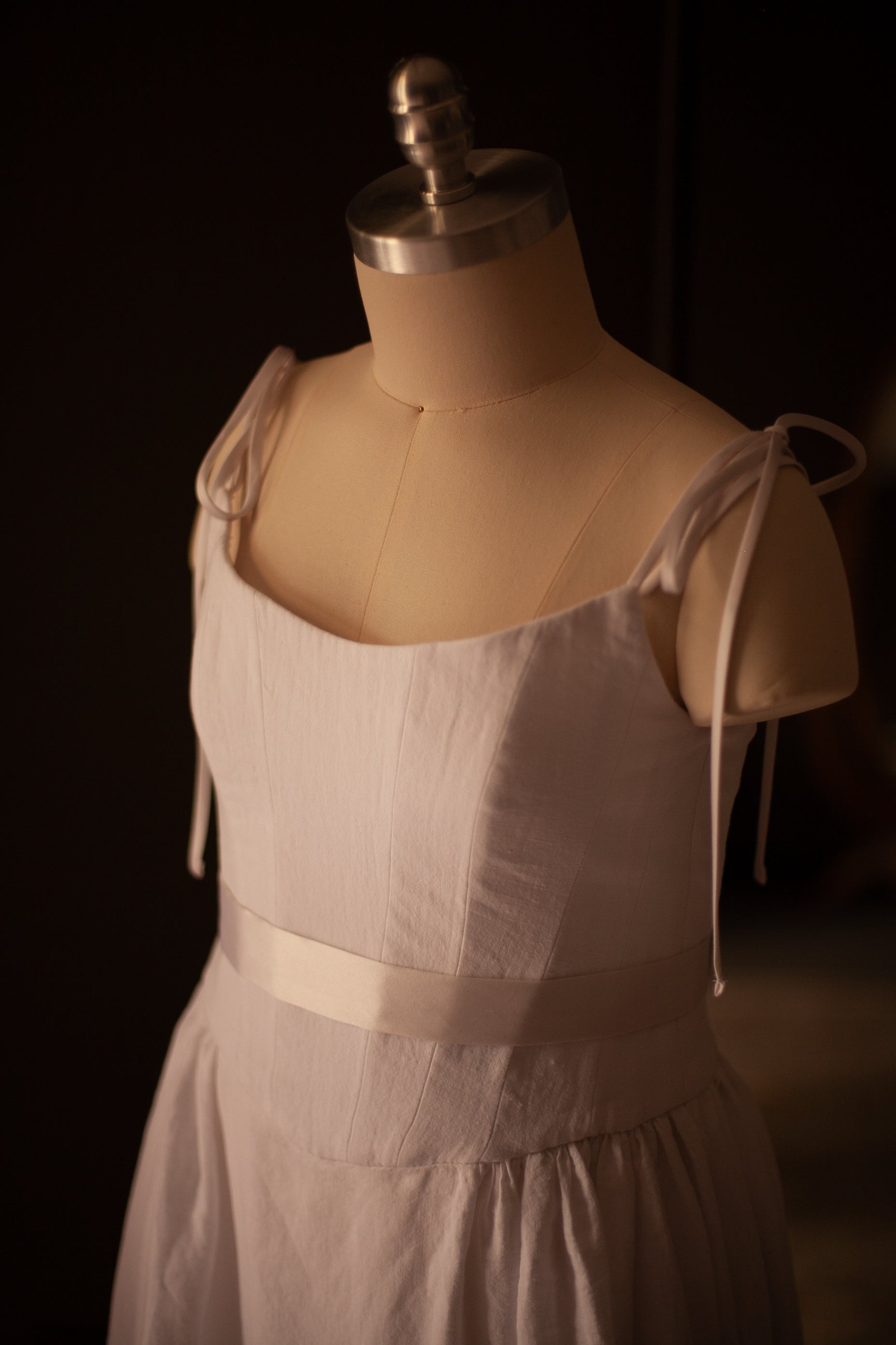 basque waist linen dress