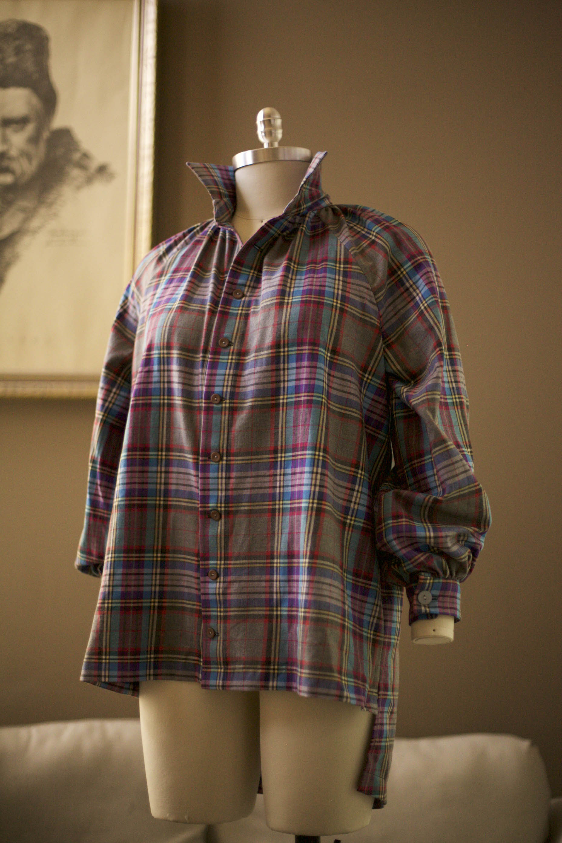 loose fitting plaid shirt women