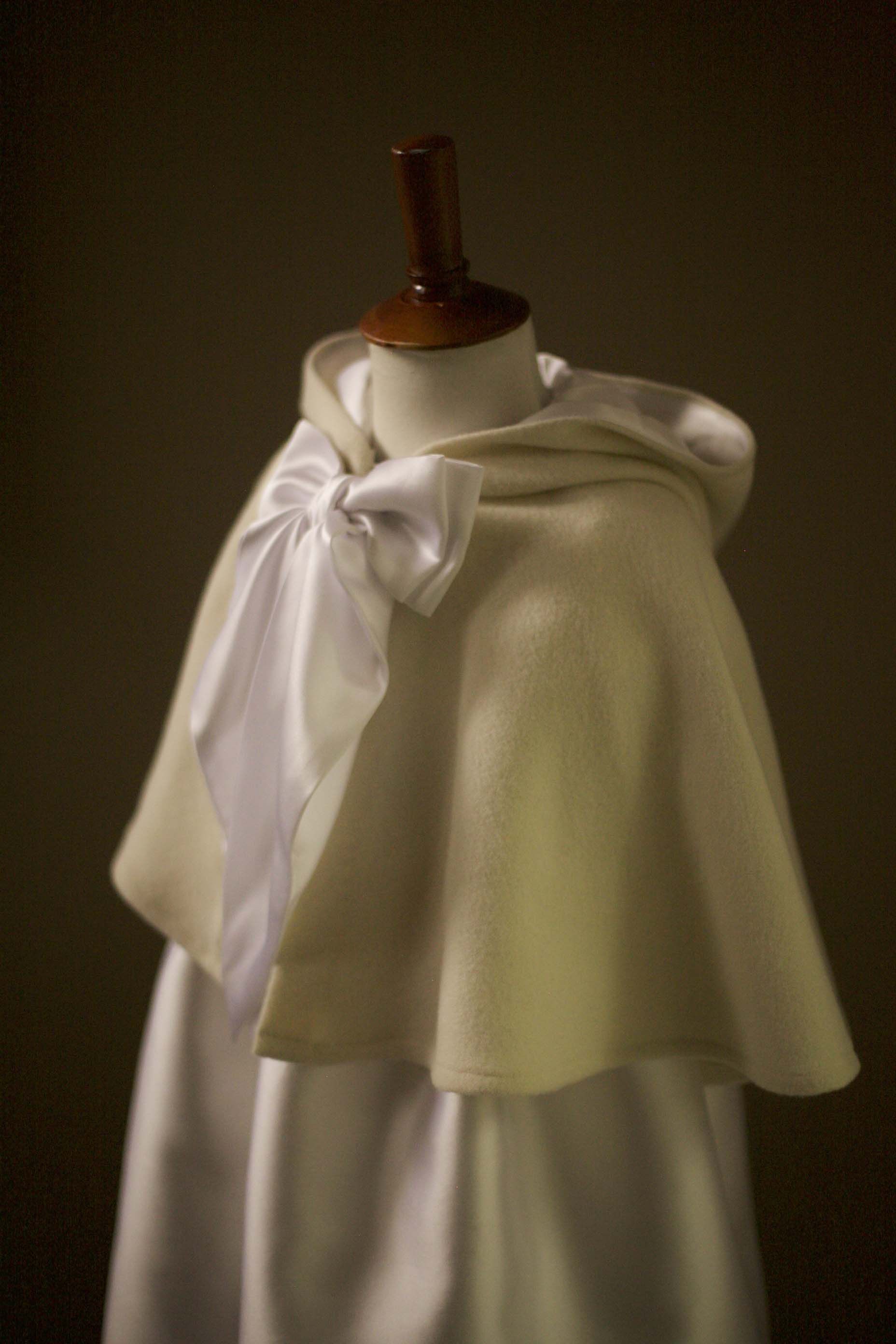 girls cape with bow