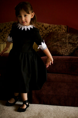 Girls Little Black Dress lace Collar 3T Girls Little Black Dress lace Collar 3T