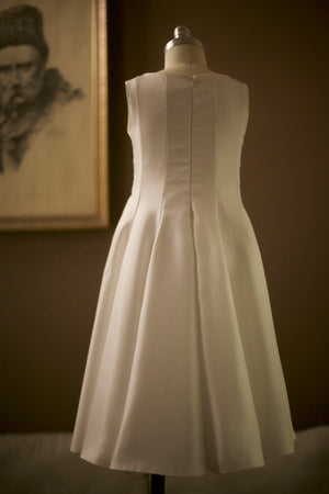 Silk Twirly First Communion Dress for Girls 6 Silk Twirly First Communion Dress for Girls 6