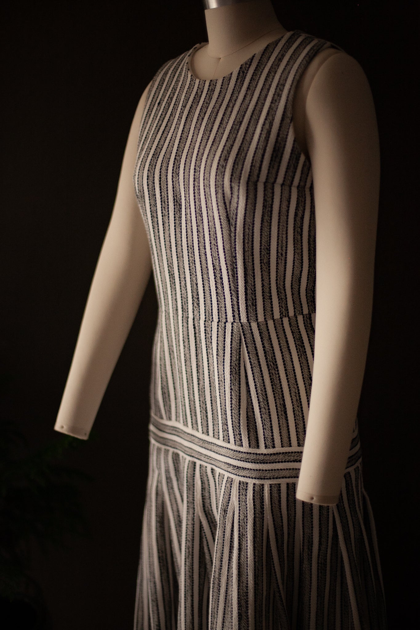 women's white and navy cotton dress