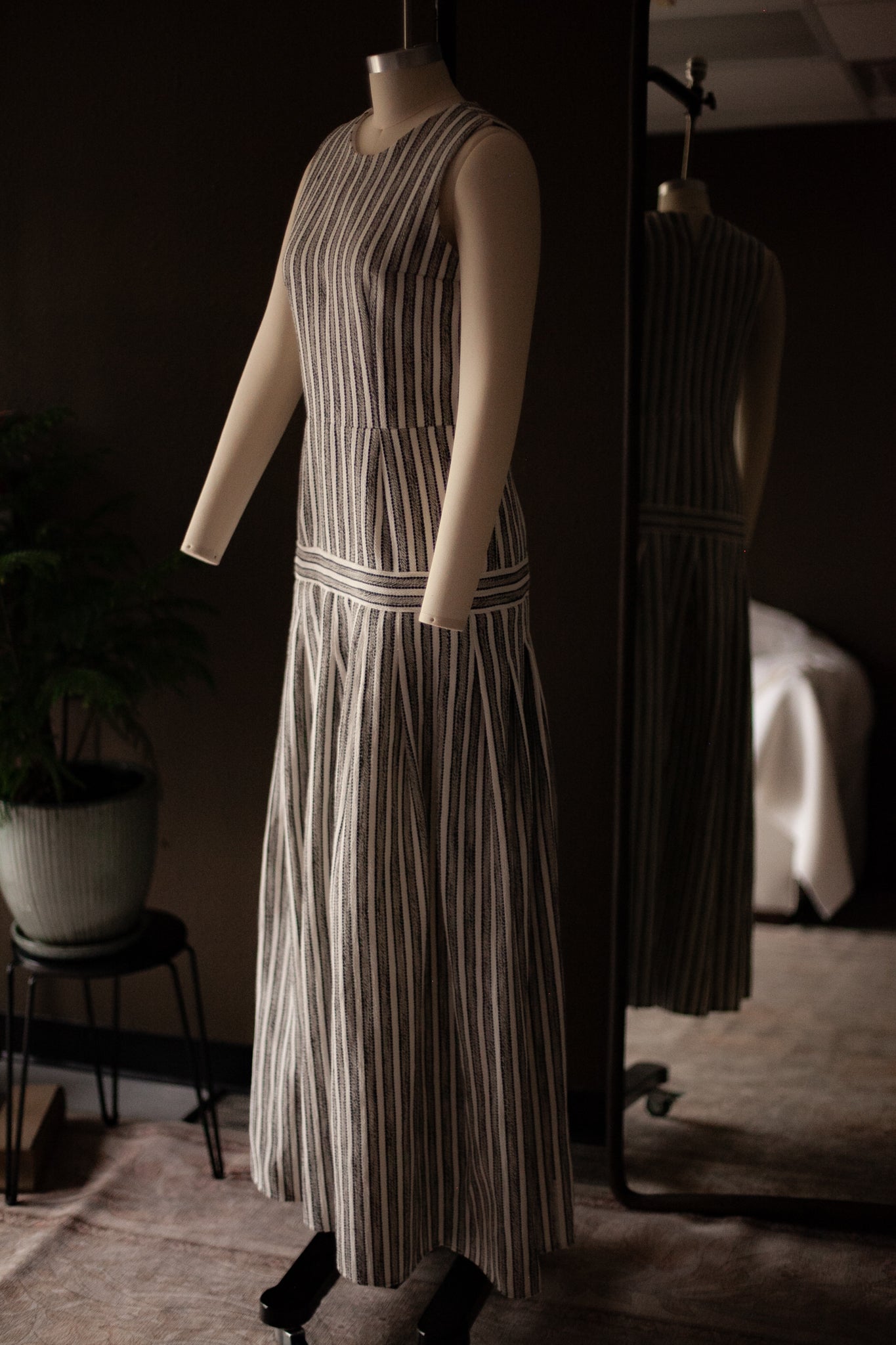 navy and white pleated dress