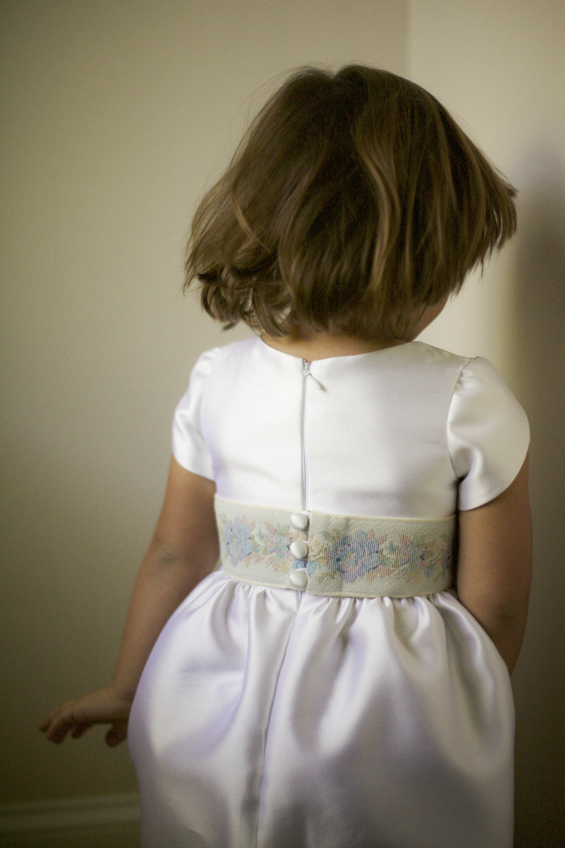 flower girl with light blue sash