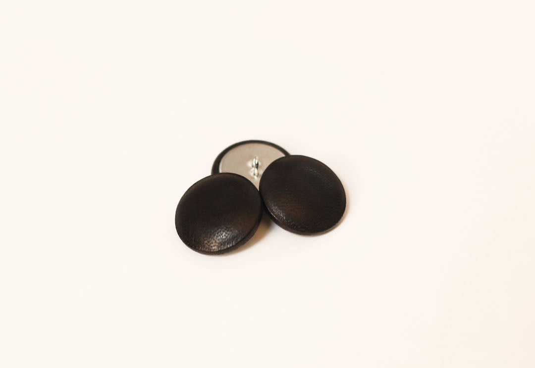 Black Leather Buttons (Quantity 3) – A N A G R A S S I A