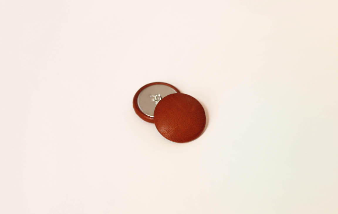 cognac leather buttons