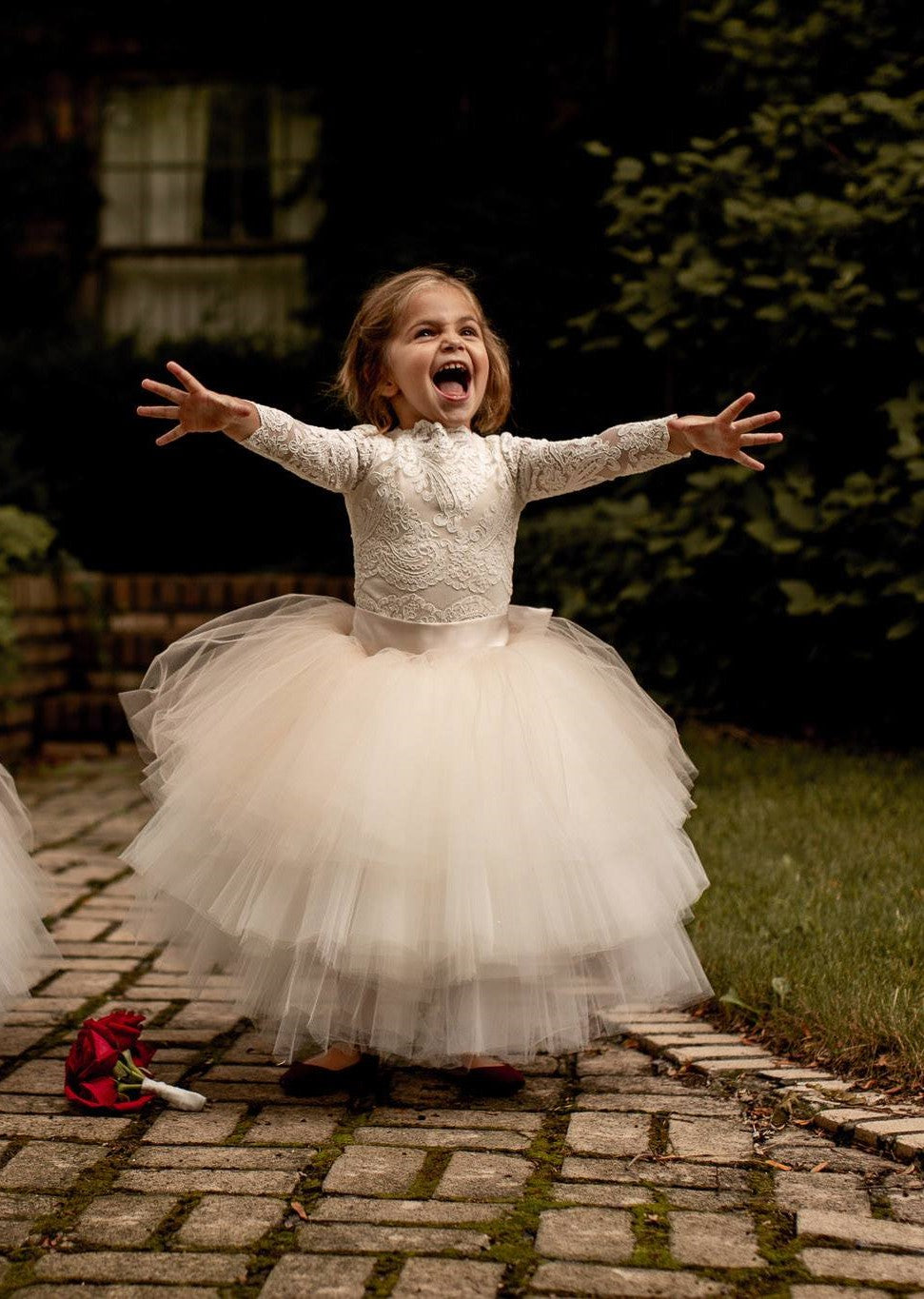 regal long sleeves girls dress