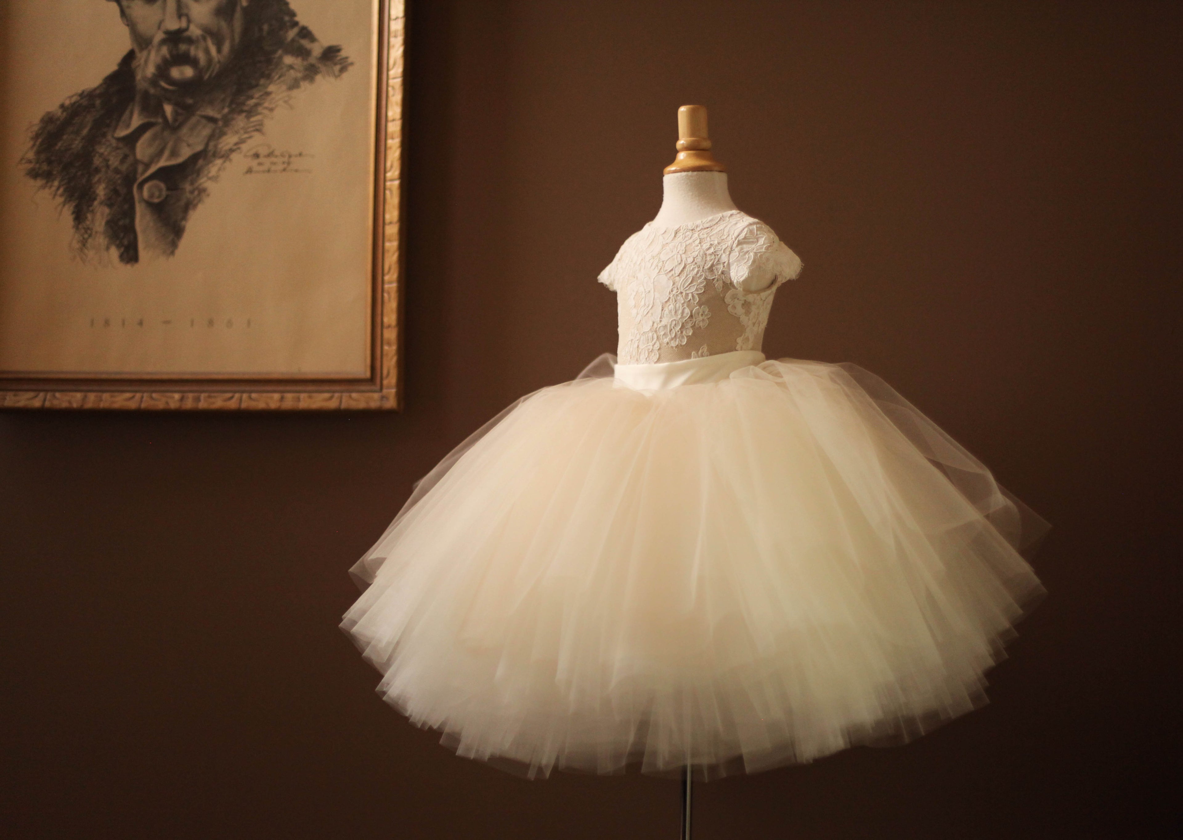 flower girl separates 