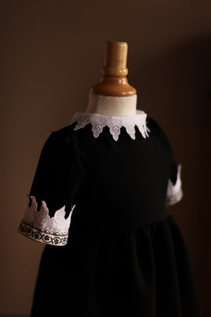 Girls Little Black Dress lace Collar